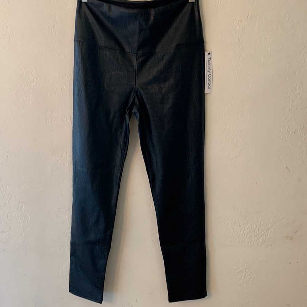 Nicole Miller faux leather leggings size M